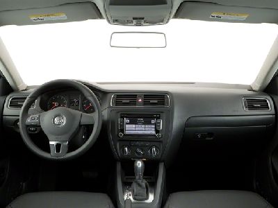 2012 Volkswagen Jetta Sedan 4dr DSG TDI w/Premium & Nav - Click to see full-size photo viewer